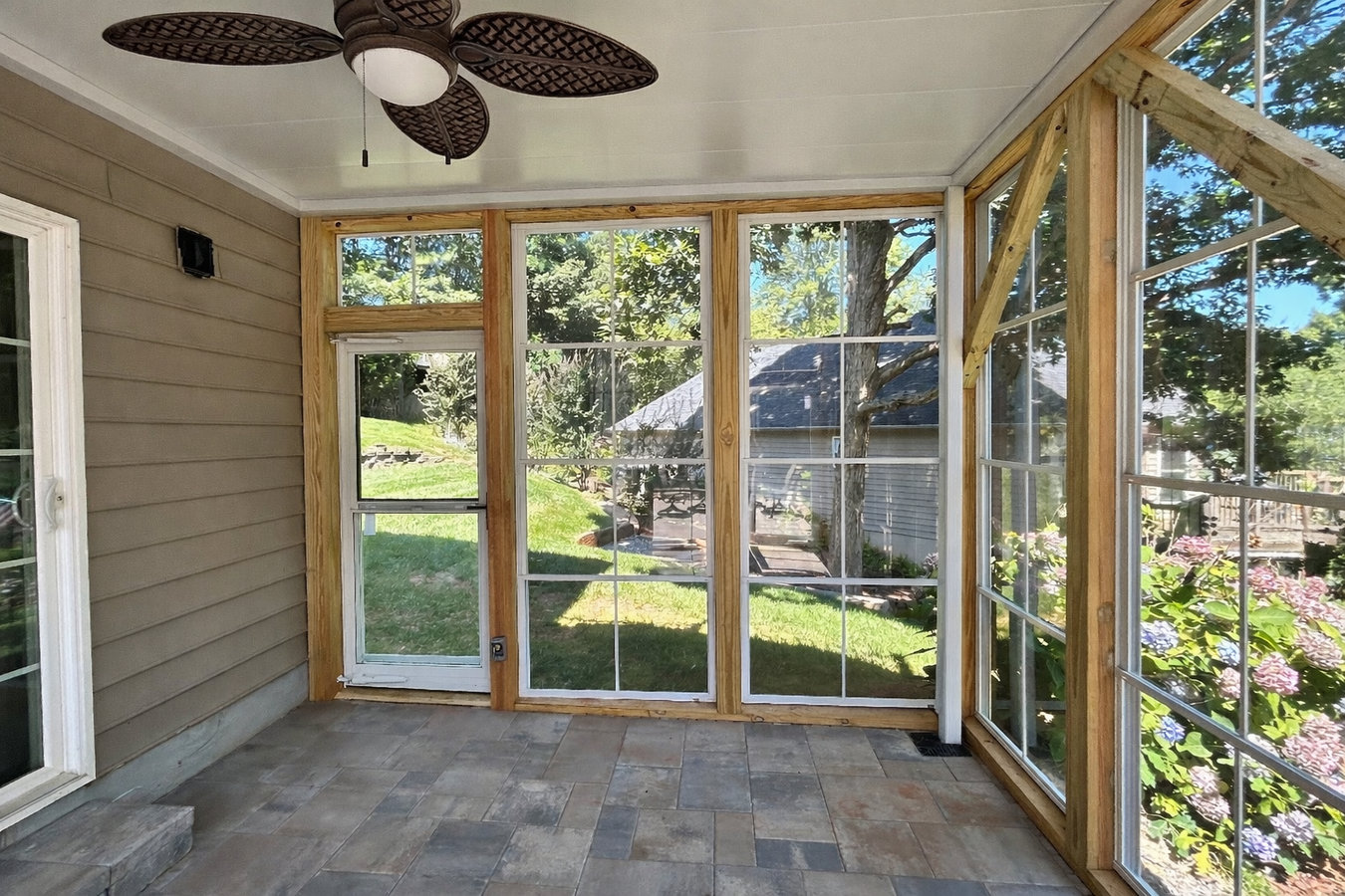 Enclosed patio rooms